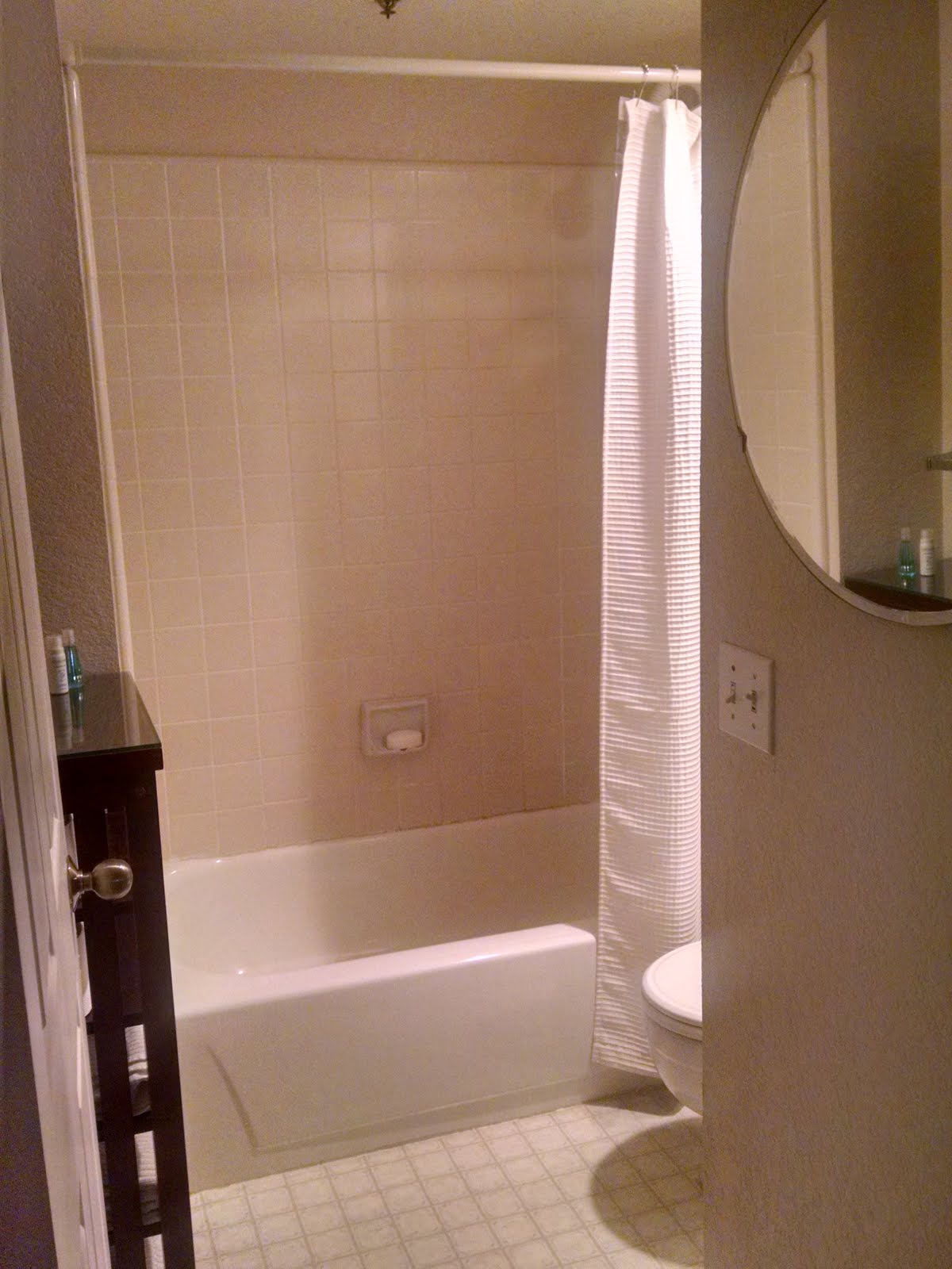 bathtub/shower