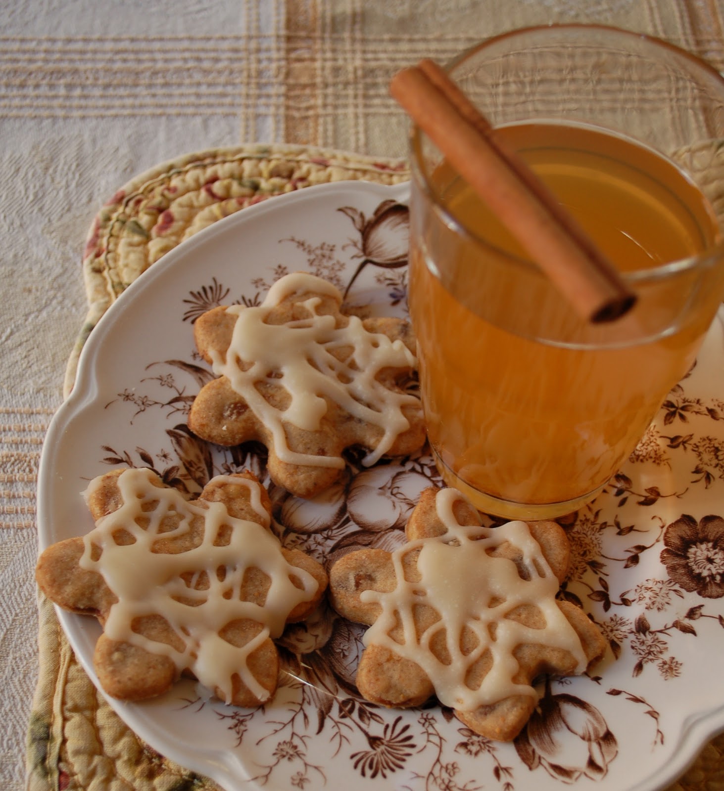 The Spice Garden: Helen Allen's Figgy Pudding Butter Cookies