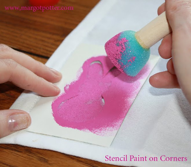 The Impatient Crafter iLoveToCreate Teen Crafts Peeps Stenciled Napkin with Jelly Bean Ring