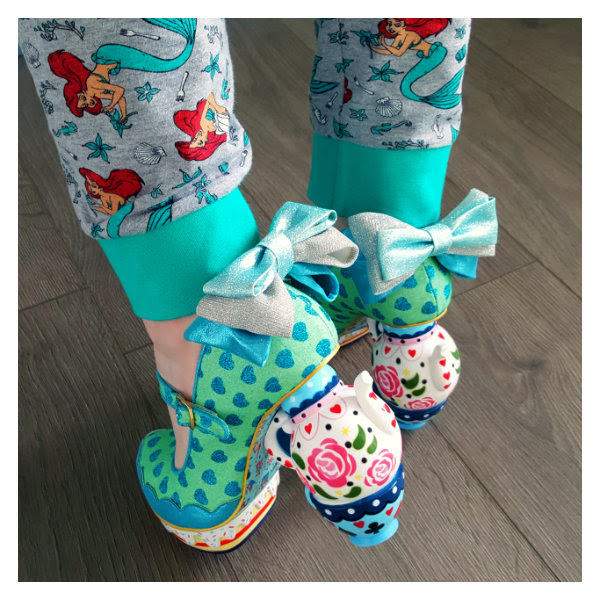 wearing irregular choice alice my cup of tea blue shoes wearing irregular choice alice my cup of tea blue shoes