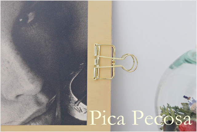 marco-hecho-tabla-chalk-paint-hoja-acetato-pinzas-metal-papeleria