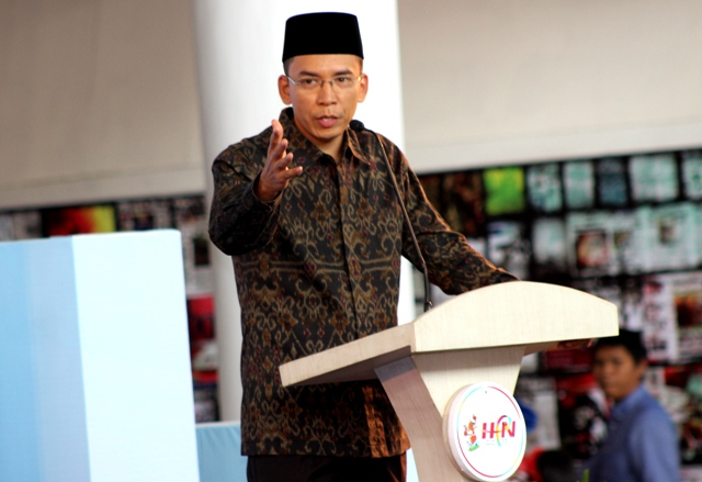 4 Alasan Mengharukan TGB Istiqomah Dukung Jokowi Walau Diserang Teman Politik Sendiri