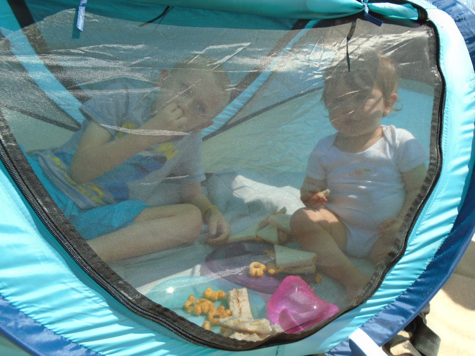 Tantrums To Smiles NSAuk Deluxe Pop Up Travel Cot **REVIEW**