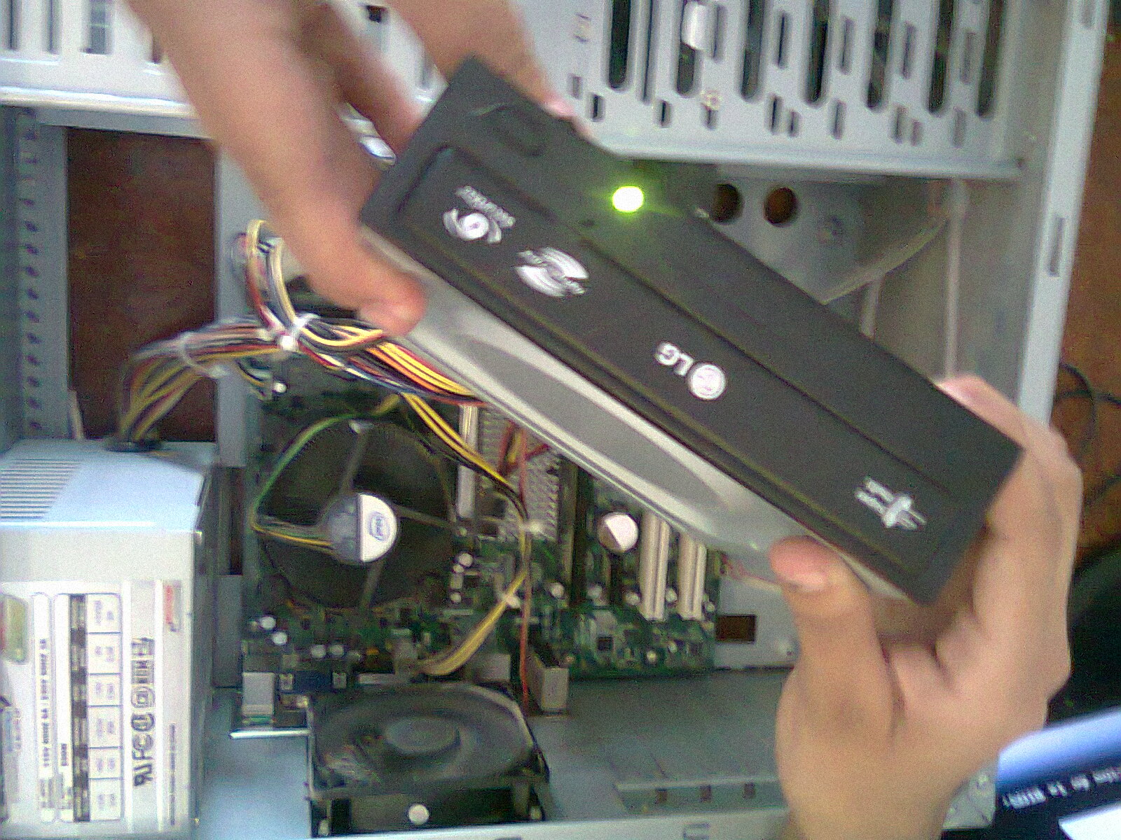 Mantenimiento correctivo: mantenimiento correctivo a la PC (unidad de