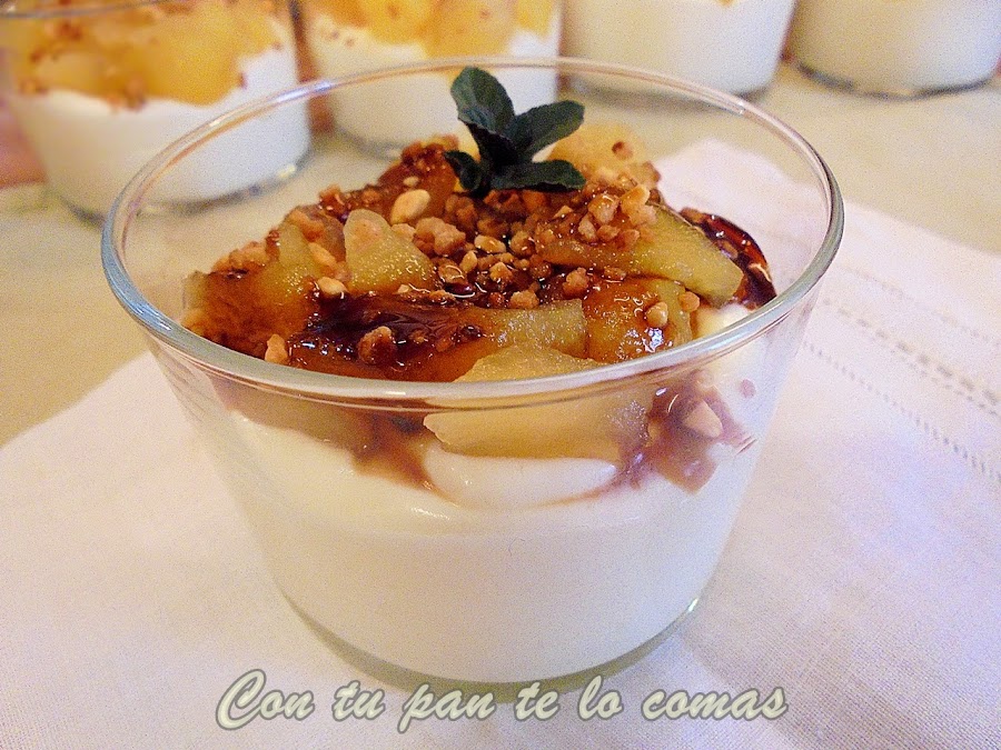 Mousse de mascarpone con manzanas