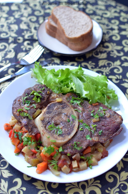 Osso Buco (rasol de vită) la slow cooker