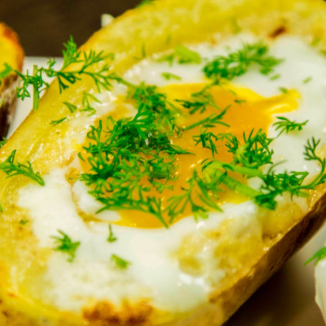 Breakfast with Baked Potato and Eggs Recipes Food For Lunch