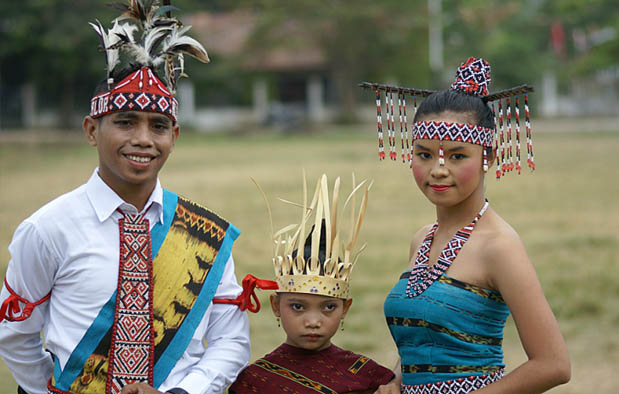  Pakaian  Adat  NTT  Jenis jenis Gambar  dan Penjelasannya 