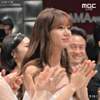 171230 MBC 연기대상 혜리.gif | 인스티즈