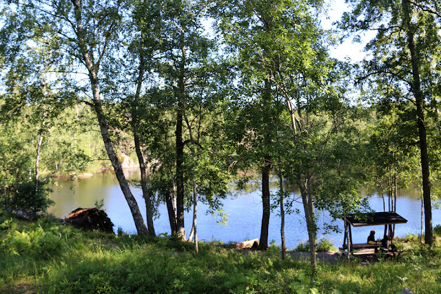 Purjeveneellä Vallisaareen 10 Purjeveneellä Vallisaareen 9