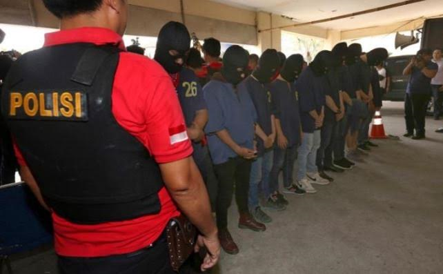 Photos Indonesian Police Arrest 141 Men Including A British Man Over