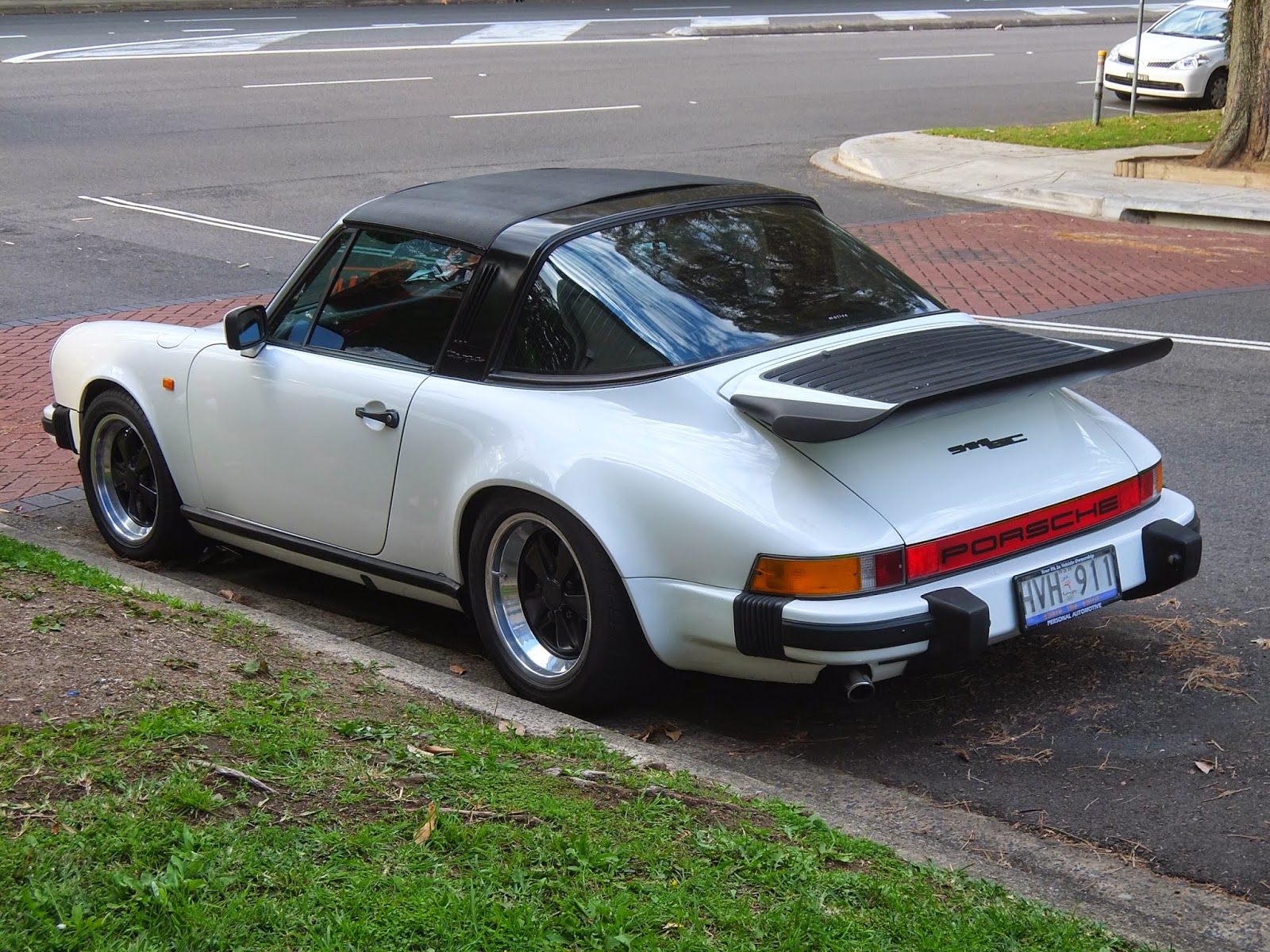 Aussie Old Parked Cars: 1978 Porsche 911 SC Targa