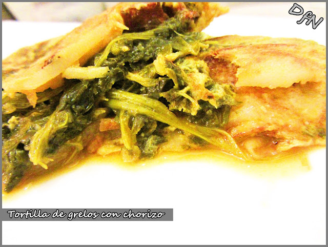  Tortilla de Grelos con Chorizo 