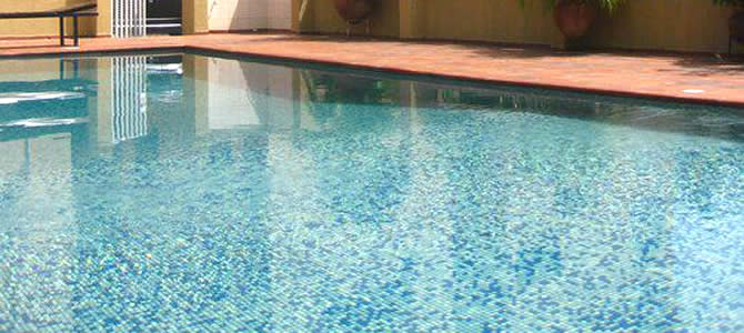 Amara Suites swimming pool