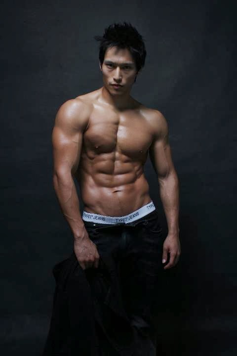 Asian Male Muscle 63