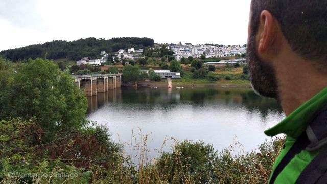 portomarin-encoro-belesar-jan-camino-de-santiago-taller-del-camino-womantosantiago