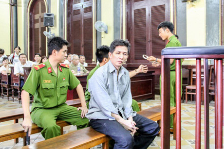 Nhoi long nhung vu an bi cao “roi loan tam than” lanh lung gay an - Anh 1