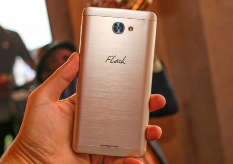 Flash Plus 2 gia re co bao mat van tay sieu nhay - Anh 2