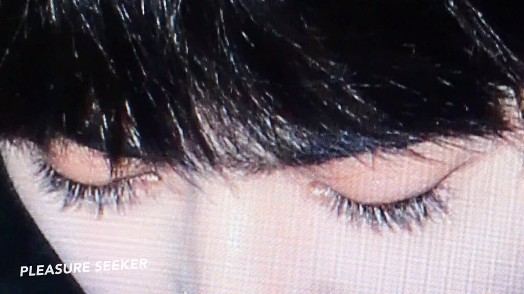 Seventeen's S.coups garners attention with his pretty long eyelashes