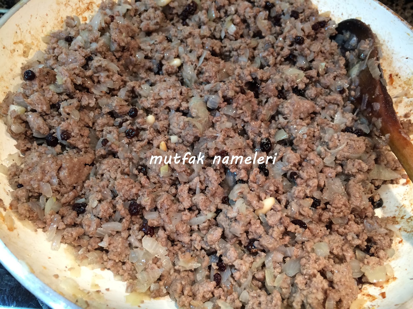 Baklavalik Yufkadan Kiymali Kol Boregi Tarifi Nasil Yapilir Resimli Yemek Tarifleri