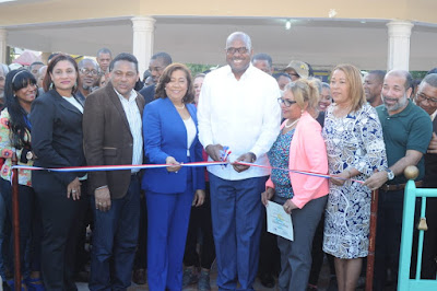 ASDE entrega renovado parque Juan Pablo II de la avenida Venezuela