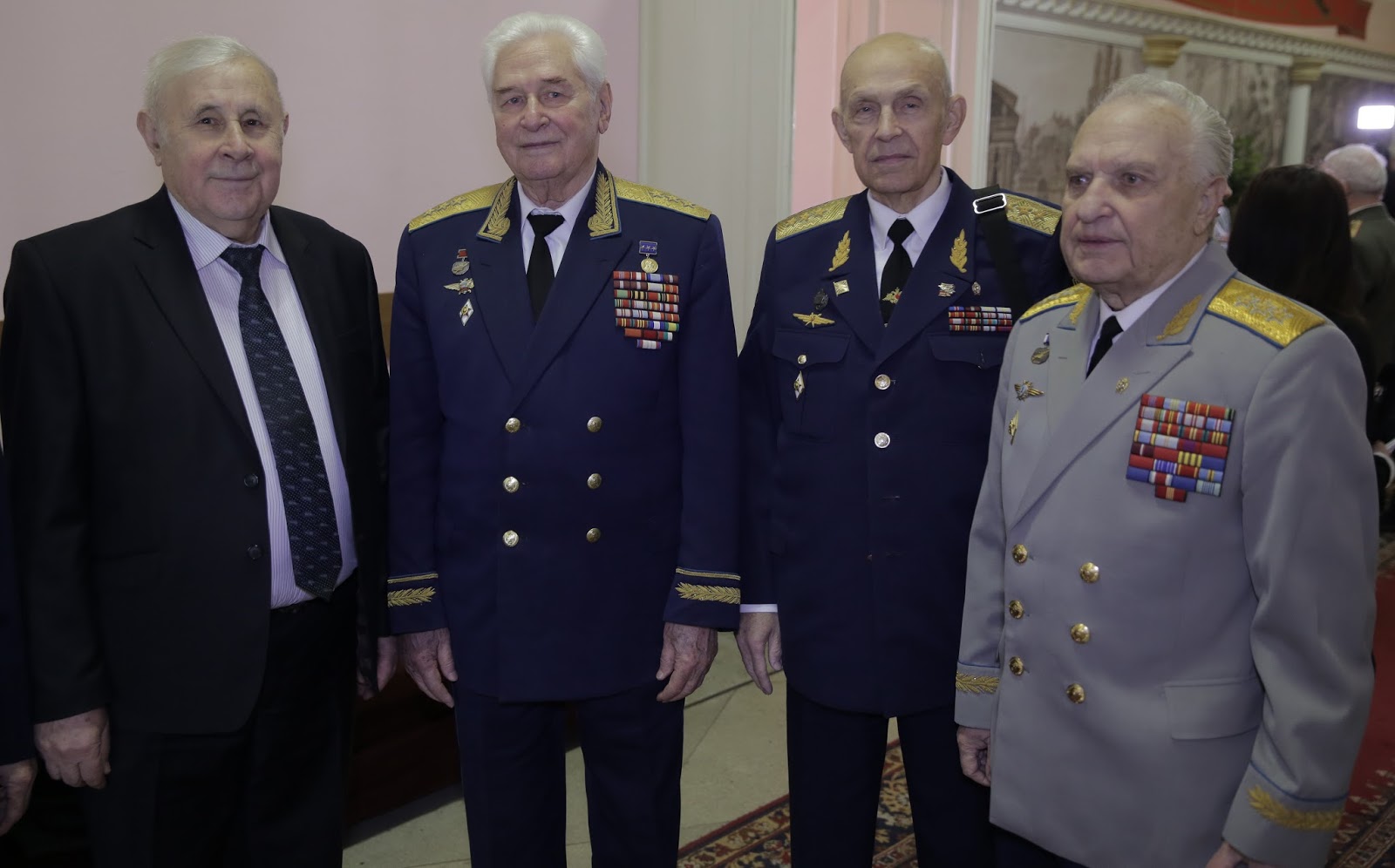 Николай дерябин клуб военачальников