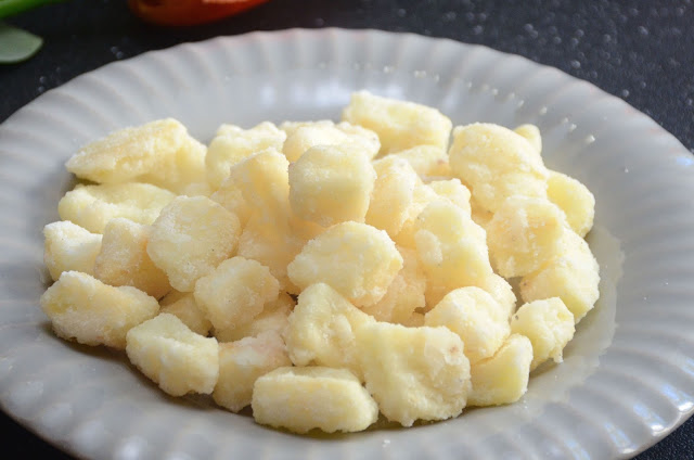Chena Murki by veggierecipehouse Chena Murki by veggierecipehouse