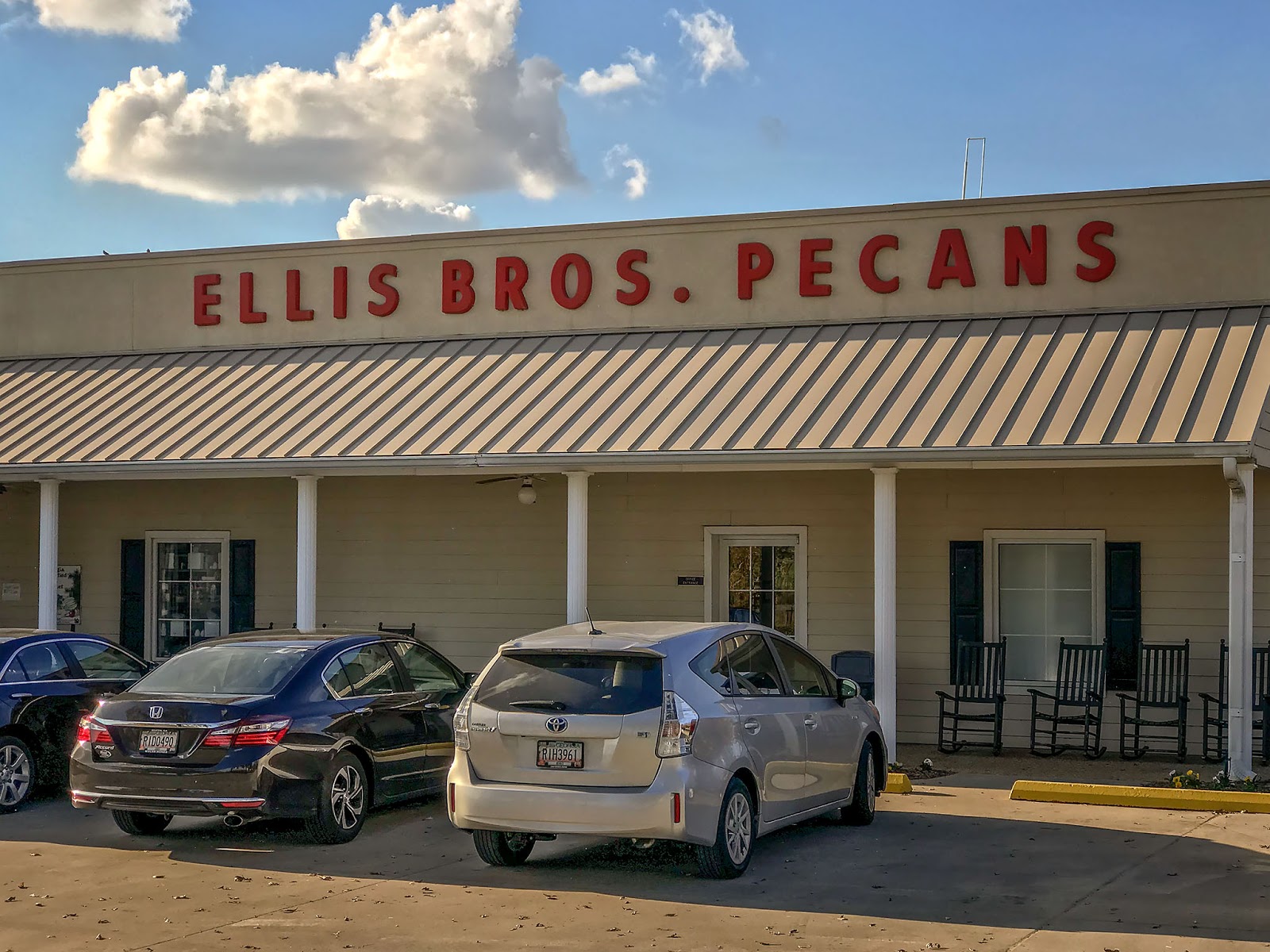 Bubba's Garage Getting a Little Nutty at Ellis Brothers Pecans