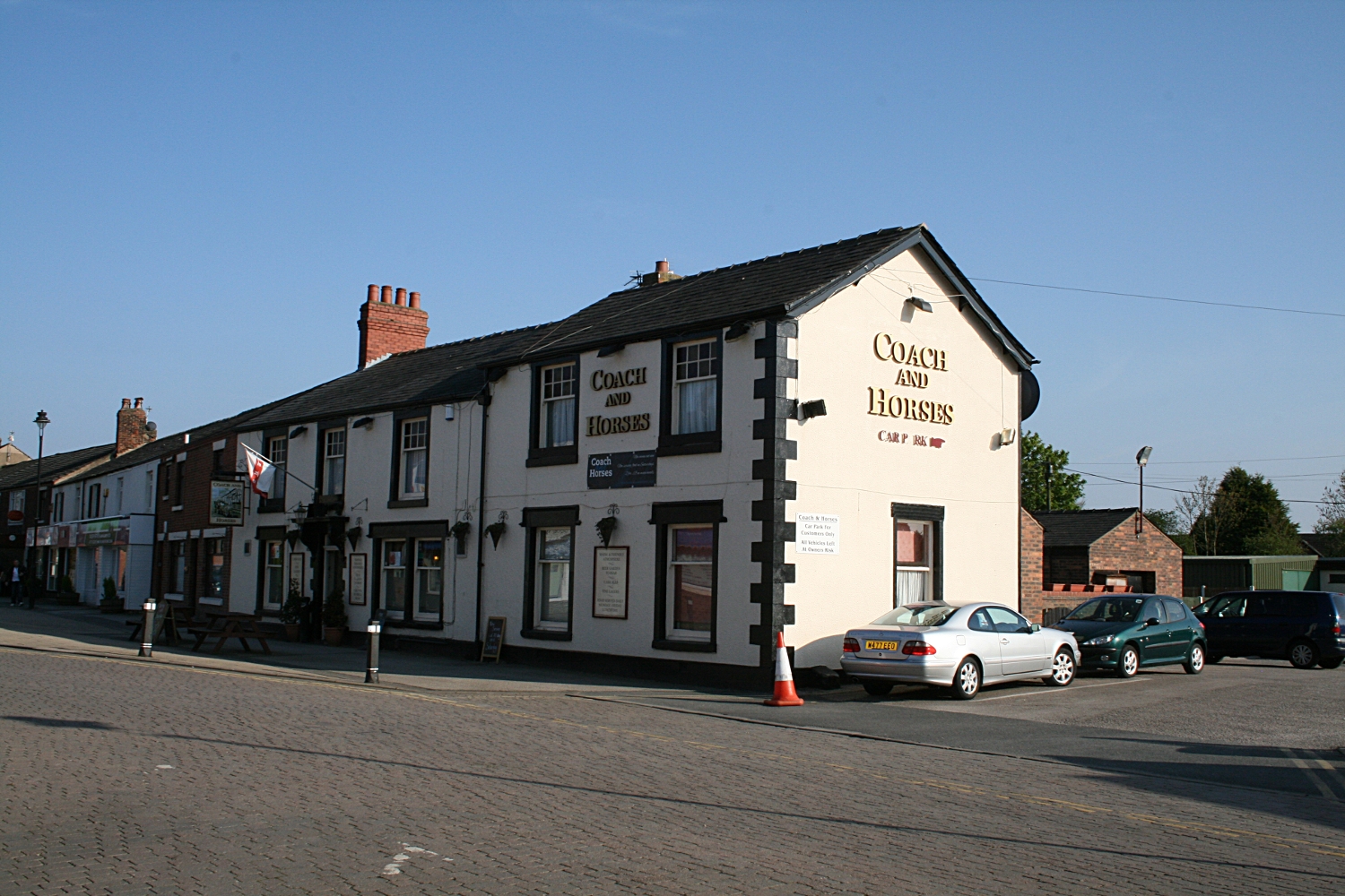 Memorials: Freckleton War Memorial
