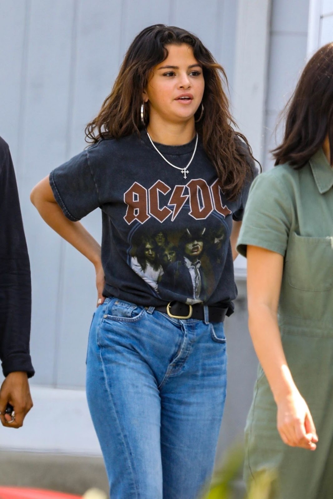 Selena Gomez Style Out in a AC/DC T-Shirt in Santa Monica – Celebrity Style