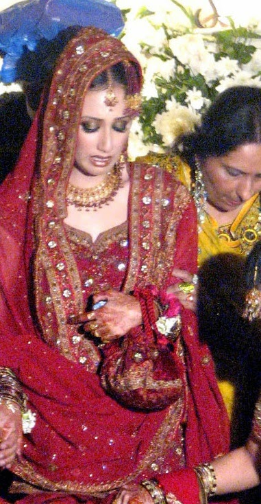 Stani Celeberty Iman Ali Wedding B G Fashion Iman Ali Is One Of The Famous Model And Actor Too Here We Have Brought Her Wedding Snaps Hope You Like Pictures