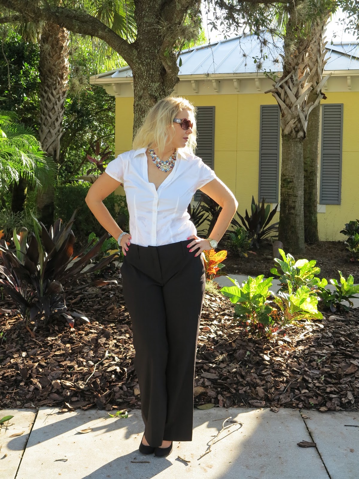 FASHION OVER 40 CAN YOU WEAR SHOULDER PADS IN A BLAZER?