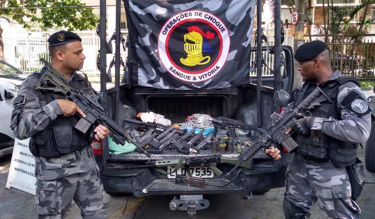 Confronto entre traficantes e policiais deixa 13 mortos no Rio; veja vídeo