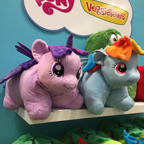 Rainbow Dash and Twilight Sparkle My Pillow Pet Plush at NY Toy Fair 2015