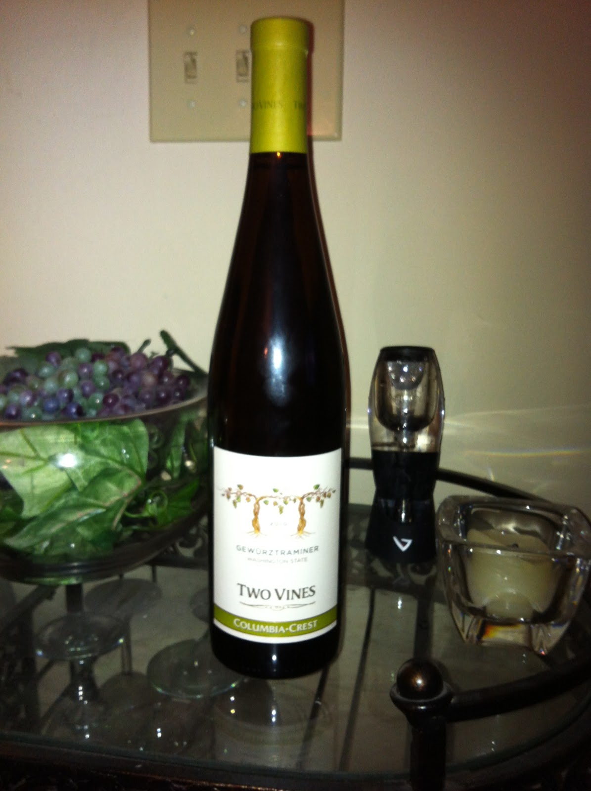 The Pinot and The Pauper: Two Vines Columbia Crest 2010 Gewurztraminer
