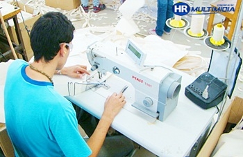 Fábricas de calçados têm dificuldades para atrair jovens como acontecia no passado (Foto: Reprodução)