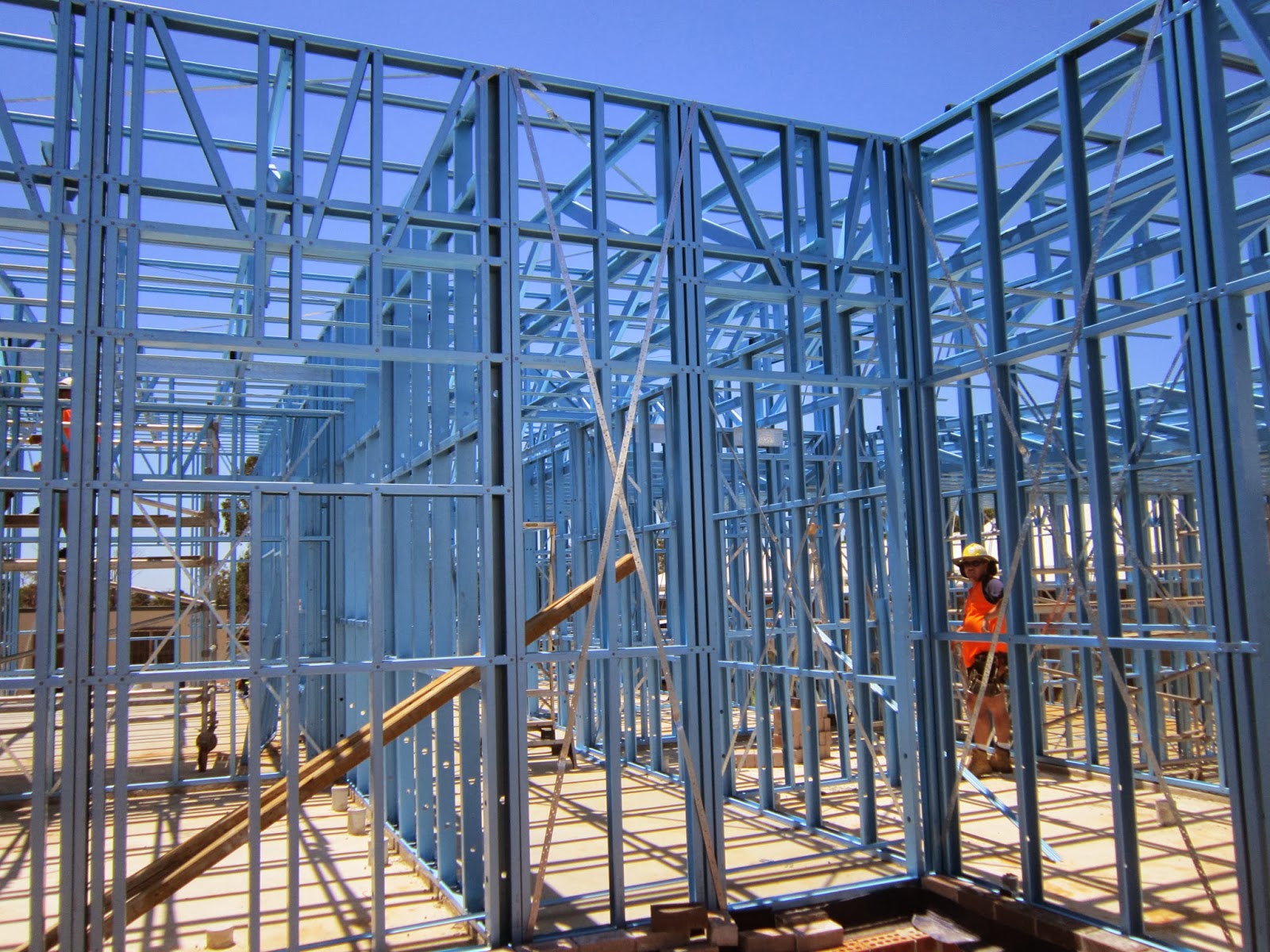 Newcastle Steel Frames & Trusses February 2014