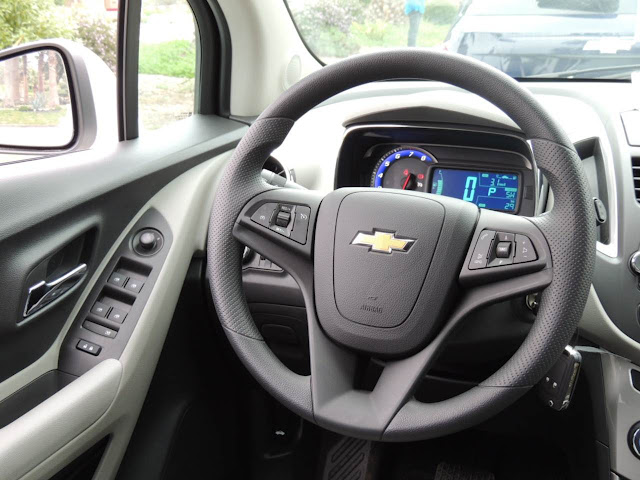 Chevrolet Tracker 2014 - interior