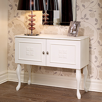 Ah! E se falando em madeira...: console para sala