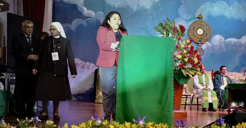 El maestro debe tener espacios de innovación para formar al peruano que todos queremos, sostiene Killa Miranda, directora DRELM - www.drelm.gob.pe El maestro debe tener espacios de innovación para formar al peruano que todos queremos, sostiene Killa Miranda, directora DRELM - www.drelm.gob.pe