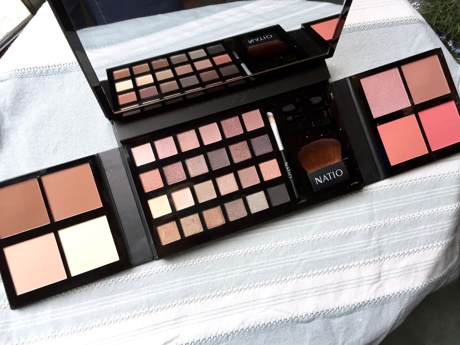 The Beauty Vine Natio Four Makeup Palette Reviews and Swatches