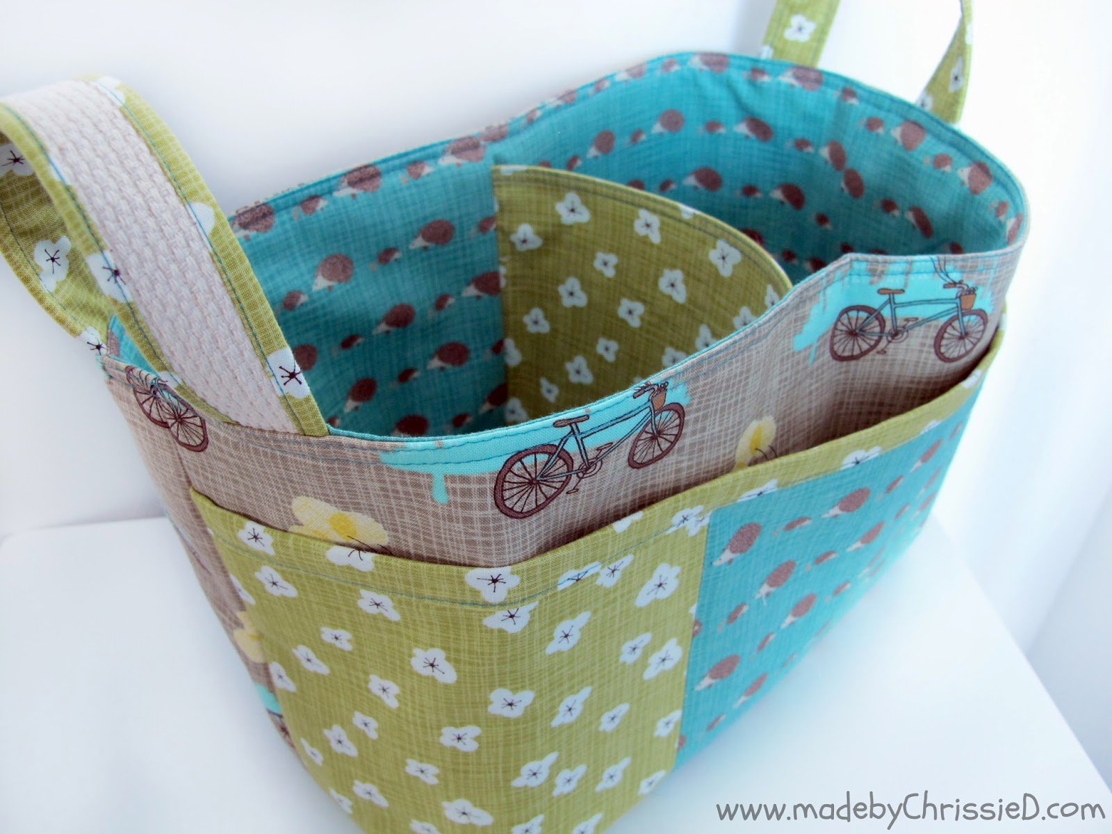 Chris Dodsley mbCD A Knitter's Dream Basket