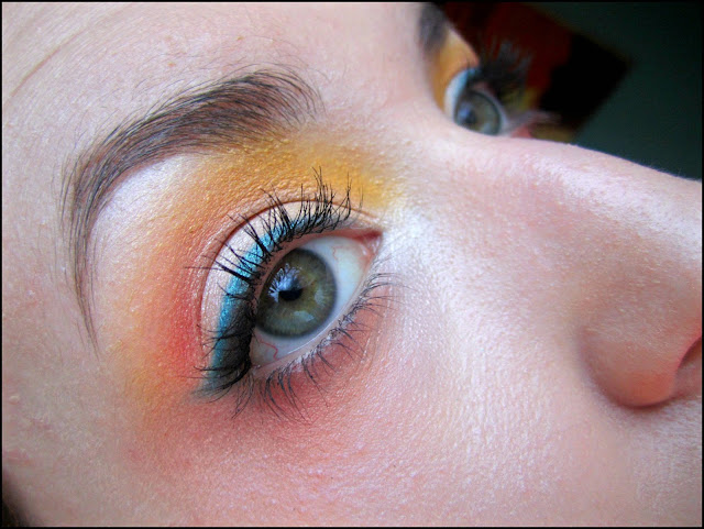 A Day in the Tropics: Sunset Eye Makeup feat. Urban Decay Full Spectrum Palette!