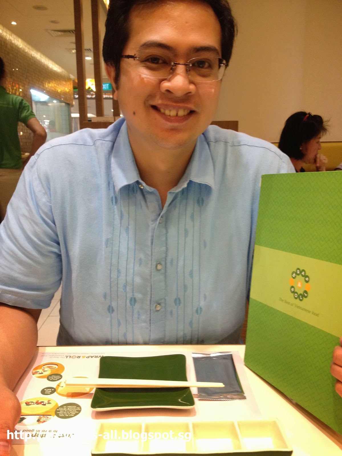 We'll Tell You A&W Couple's Blog Wrap & Roll Singapore