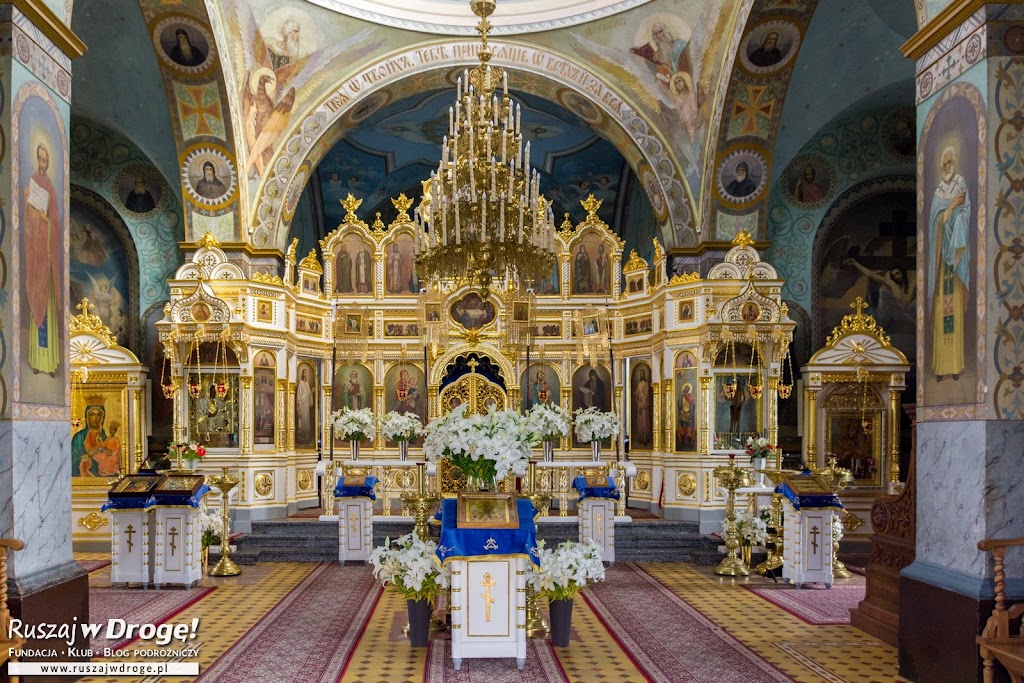 Olśniewający ikonostas w cerkwii w Jabłecznej