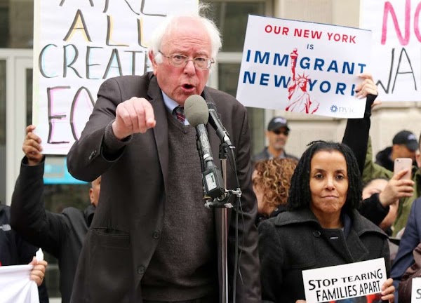 No te metas con los pobres ni con los indocumentados: Sanders a Trump No te metas con los pobres ni con los indocumentados: Sanders a Trump