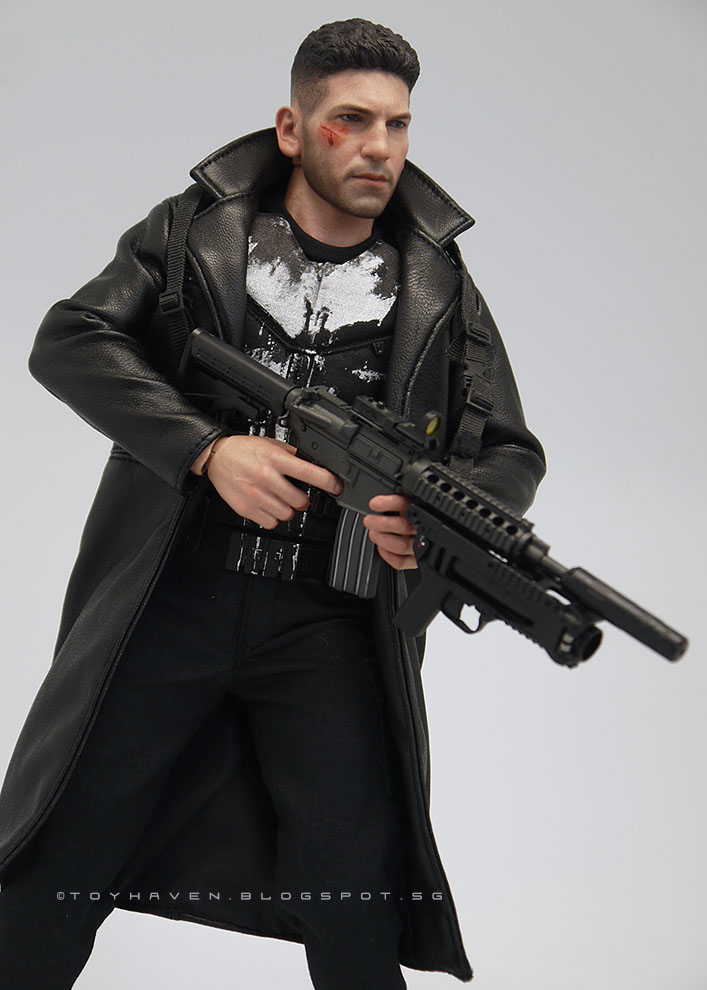 toyhaven: Hot Toys 1/6th scale Jon Bernthal The Punisher action figure ...