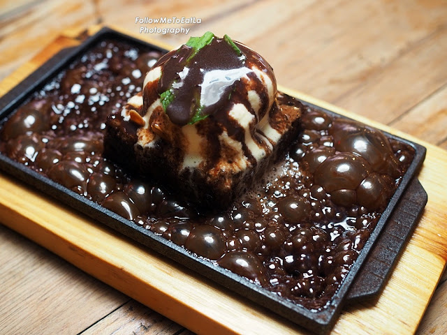 Mt Buleleng Inspired Sizzling Bacon Chocolate Cake  RM 23
