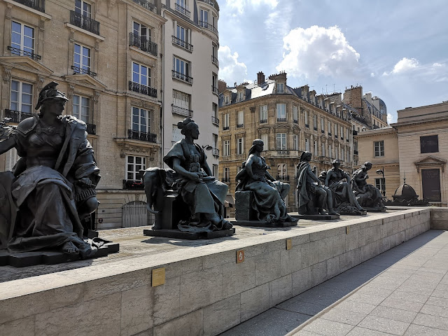 Statues at Musee d'Orsay