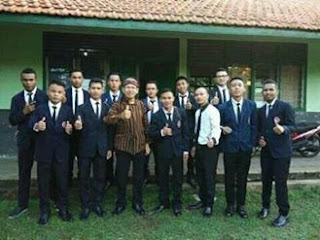 Paduan Suara STT Diakonos Paduan Suara STT Diakonos